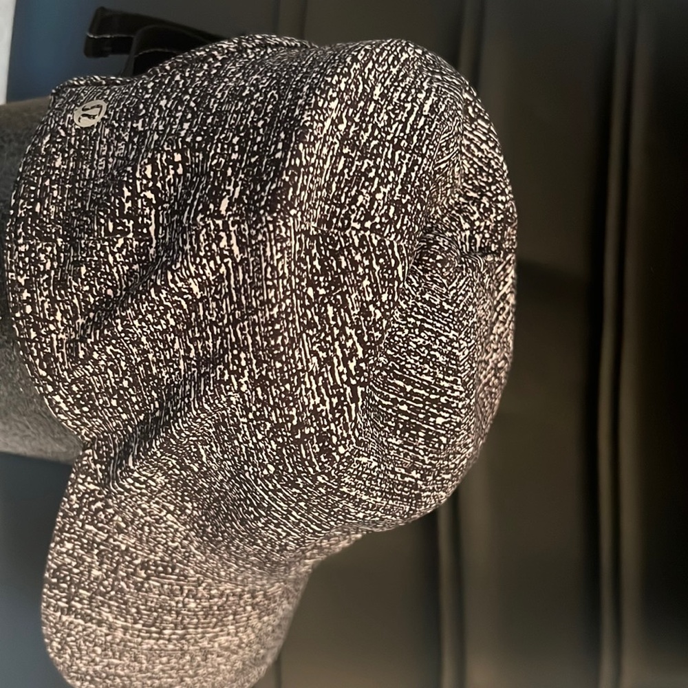 Lululemon hat